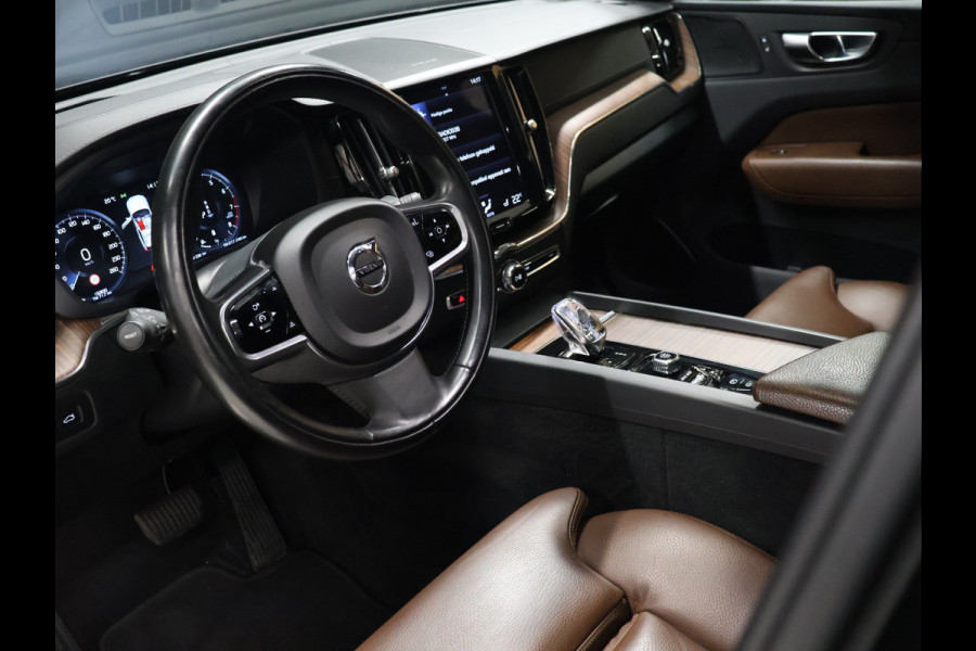Volvo XC60 2.0 B4 Inscription [SCHUIFKANTELDAK, APPLECARPLAY, ANDROID, STOELVERWARMING, CRUISE CONTROL, STUURVERWARMING, HARMAN/KARDON AUDIO, MEMORY SEATS, HEAD UP DISPLAY, DIGITAL DASH, 360 CAMERA, ELEKTRISCHE ACHTERKLEP