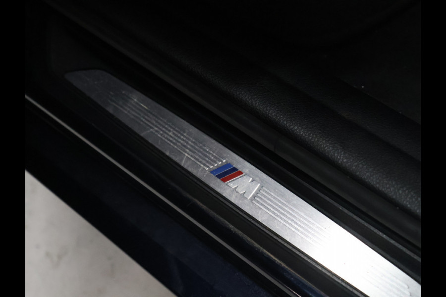 BMW 4 Serie Gran Coupé 420i Corporate Lease High Executive M SPORT PAKKET [SCHUIFKANTELDAK, CRUISE CONTROL, STOELVERWARMING, LEDER DAKOTA, PDC V+A, CLIMATE CONTROL, BLUETOOTH, NAVIGATIE, LED, KEYLESS ENTRY, NIEUWSTAAT]