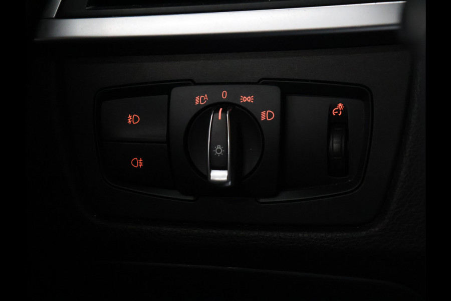BMW 4 Serie Gran Coupé 420i Corporate Lease High Executive M SPORT PAKKET [SCHUIFKANTELDAK, CRUISE CONTROL, STOELVERWARMING, LEDER DAKOTA, PDC V+A, CLIMATE CONTROL, BLUETOOTH, NAVIGATIE, LED, KEYLESS ENTRY, NIEUWSTAAT]