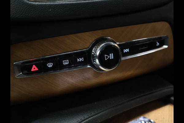 Volvo XC90 2.0 T8 Recharge AWD Inscription Expression [SCHUIFKANTELDAK, HARMAN/KARDON, ADAPTIVE CRUISE, APPLE CARPLAY, ANDROID, 7-PERSOONS, VOL LEDER, STOELVERWARMING, STUURVERWARMING, 360º CAMERA, KEYLESS, LED, PDC V+A, GROOT NAVIGATIE, DIGITAL
