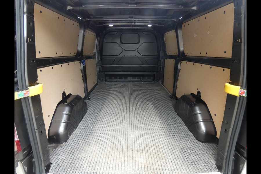 Ford Transit Custom 320 2.0 TDCI L2H1 Sport*navi/cam * 3zits