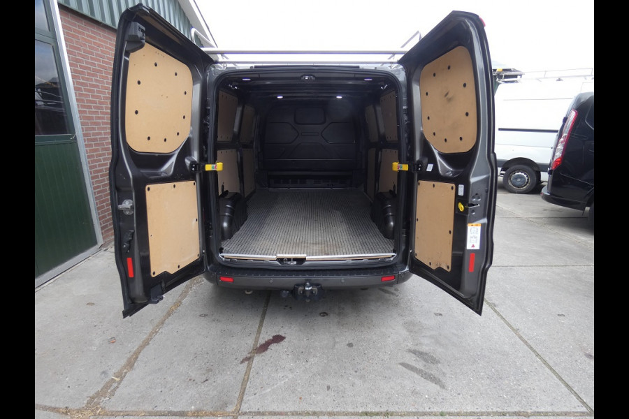 Ford Transit Custom 320 2.0 TDCI L2H1 Sport*navi/cam * 3zits