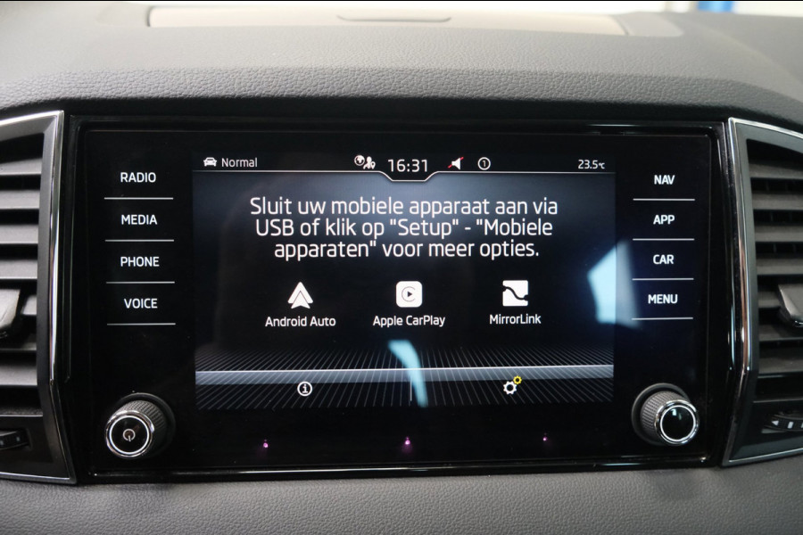 Škoda Karoq 1.5 TSI ACT Business Edition Plus Automaat - N.A.P. Airco, Cruise, Navi, Camera, PDC.