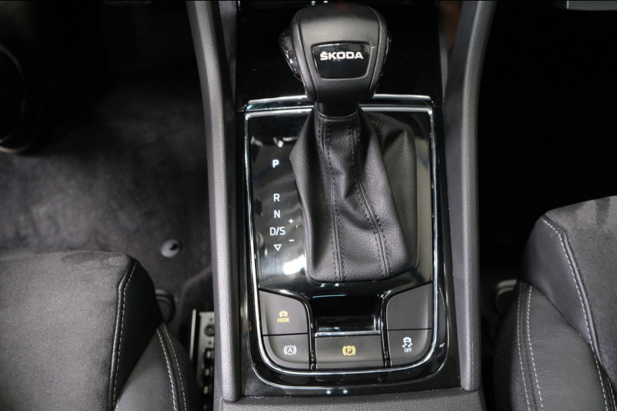 Škoda Karoq 1.5 TSI ACT Business Edition Plus Automaat - N.A.P. Airco, Cruise, Navi, Camera, PDC.