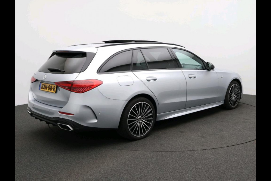 Mercedes-Benz C-Klasse Estate 300 e Business Solution AMG AMG Line | Night Pakket | Panorama Schuif-Kanteldak | Distronic | Parkeerpakket met 360°-camera | Sfeerverlichting. Inclusief 24 maanden Mercedes-Benz Certified garantie voor Europa.