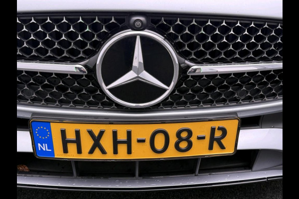 Mercedes-Benz C-Klasse Estate 300 e Business Solution AMG AMG Line | Night Pakket | Panorama Schuif-Kanteldak | Distronic | Parkeerpakket met 360°-camera | Sfeerverlichting. Inclusief 24 maanden Mercedes-Benz Certified garantie voor Europa.