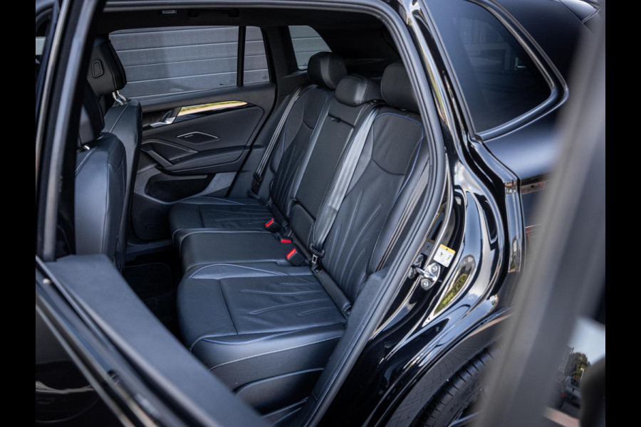 Volkswagen Tiguan 1.5 eTSI 3x R-Line Edition | Pano | Memory | Trekhaak l HUD