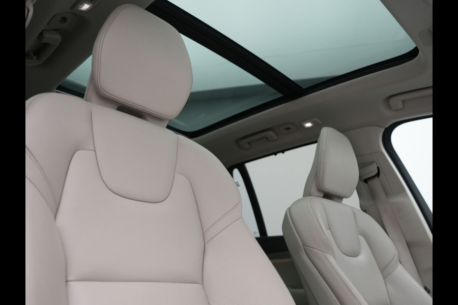 Volvo XC90 Recharge AWD Plus Dark Long Range 7 Persoons PHEV 456pk Dealer O.H | Trekhaak Af Fabriek | Panodak | Adaptive Cruise | 360 Camera | Harman / Kardon | Lederen Sportstoelen Memory & Verwarmd | Keyless | Blis | Stuur Verwarmd | Apple Carplay | Plug In Hybrid