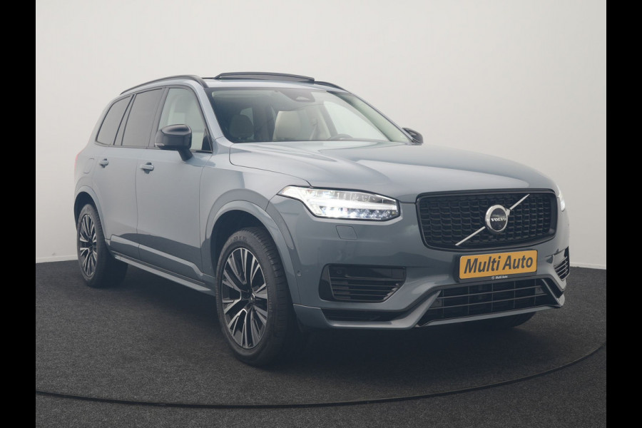 Volvo XC90 Recharge AWD Plus Dark Long Range 7 Persoons PHEV 456pk Dealer O.H | Trekhaak Af Fabriek | Panodak | Adaptive Cruise | 360 Camera | Harman / Kardon | Lederen Sportstoelen Memory & Verwarmd | Keyless | Blis | Stuur Verwarmd | Apple Carplay | Plug In Hybrid