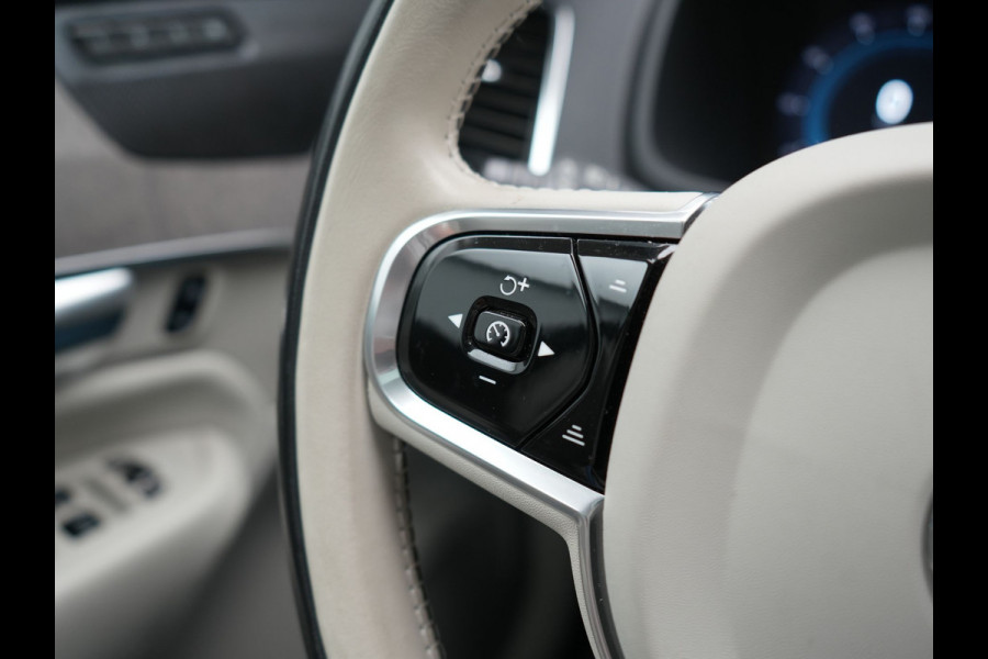Volvo XC90 Recharge AWD Plus Dark Long Range 7 Persoons PHEV 456pk Dealer O.H | Trekhaak Af Fabriek | Panodak | Adaptive Cruise | 360 Camera | Harman / Kardon | Lederen Sportstoelen Memory & Verwarmd | Keyless | Blis | Stuur Verwarmd | Apple Carplay | Plug In Hybrid