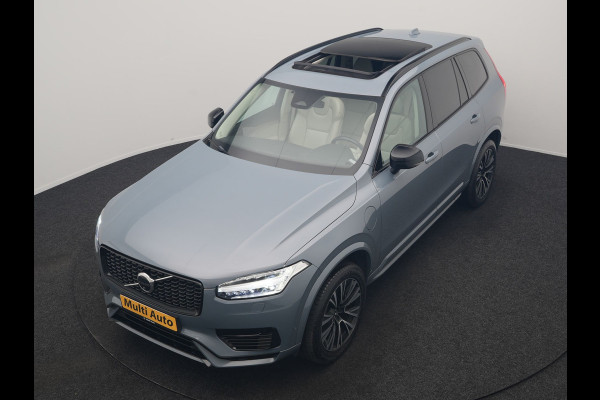 Volvo XC90 Recharge AWD Plus Dark Long Range 7 Persoons PHEV 456pk Dealer O.H | Trekhaak Af Fabriek | Panodak | Adaptive Cruise | 360 Camera | Harman / Kardon | Lederen Sportstoelen Memory & Verwarmd | Keyless | Blis | Stuur Verwarmd | Apple Carplay | Plug In Hybrid