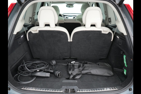 Volvo XC90 Recharge AWD Plus Dark Long Range 7 Persoons PHEV 456pk Dealer O.H | Trekhaak Af Fabriek | Panodak | Adaptive Cruise | 360 Camera | Harman / Kardon | Lederen Sportstoelen Memory & Verwarmd | Keyless | Blis | Stuur Verwarmd | Apple Carplay | Plug In Hybrid