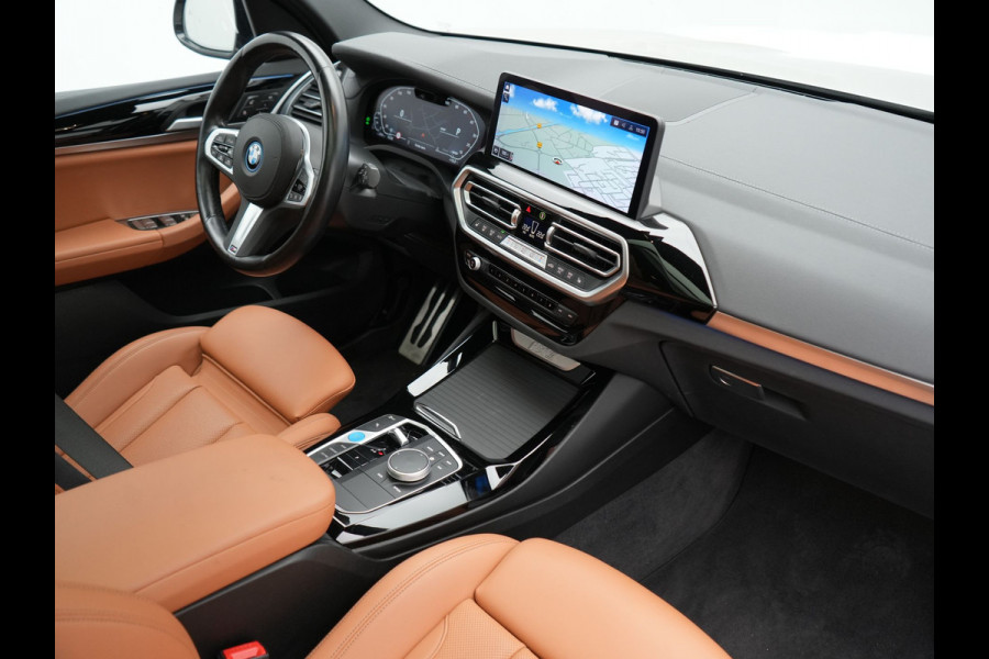 BMW iX3 M Sport 80 kWh 286pk Dealer O.H | Panodak | Adaptive Cruise | Camera | Lederen Sportstoelen Memory & Verwarmd | Sfeerverlichting | Blis | Apple Carplay | Navigatie | DAB | 19"L.M