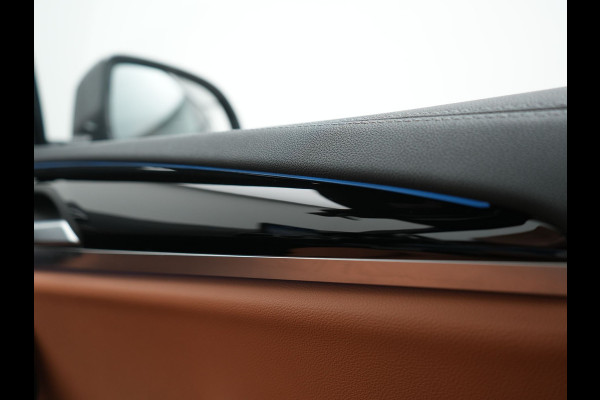 BMW iX3 M Sport 80 kWh 286pk Dealer O.H | Panodak | Adaptive Cruise | Camera | Lederen Sportstoelen Memory & Verwarmd | Sfeerverlichting | Blis | Apple Carplay | Navigatie | DAB | 19"L.M