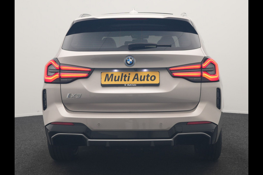 BMW iX3 M Sport 80 kWh 286pk Dealer O.H | Panodak | Adaptive Cruise | Camera | Lederen Sportstoelen Memory & Verwarmd | Sfeerverlichting | Blis | Apple Carplay | Navigatie | DAB | 19"L.M