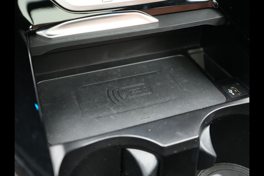 BMW iX3 M Sport 80 kWh 286pk Dealer O.H | Panodak | Adaptive Cruise | Camera | Lederen Sportstoelen Memory & Verwarmd | Sfeerverlichting | Blis | Apple Carplay | Navigatie | DAB | 19"L.M