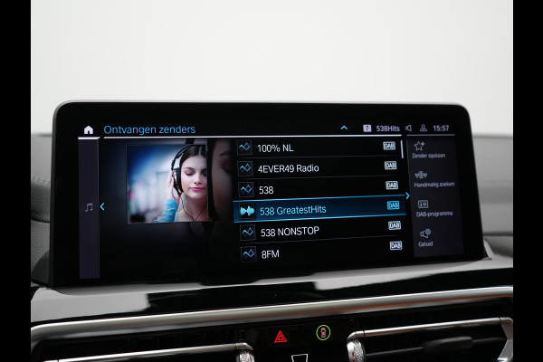 BMW iX3 M Sport 80 kWh 286pk Dealer O.H | Panodak | Adaptive Cruise | Camera | Lederen Sportstoelen Memory & Verwarmd | Sfeerverlichting | Blis | Apple Carplay | Navigatie | DAB | 19"L.M
