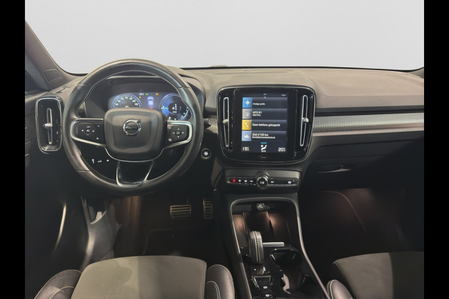 Volvo XC40 T5 Aut. Plug-in Hybrid R-Design Parkeercamera Keyless 262pk