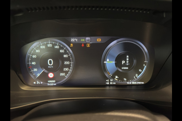 Volvo XC40 T5 Aut. Plug-in Hybrid R-Design Parkeercamera Keyless 262pk
