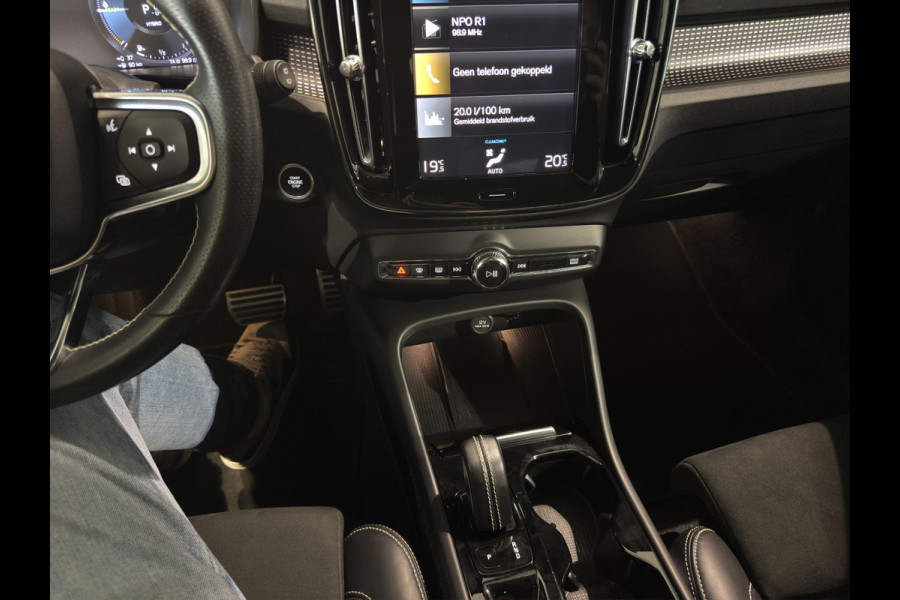 Volvo XC40 T5 Aut. Plug-in Hybrid R-Design Parkeercamera Keyless 262pk