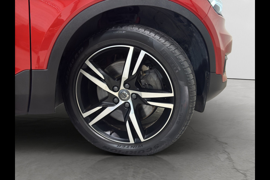 Volvo XC40 T5 Aut. Plug-in Hybrid R-Design Parkeercamera Keyless 262pk