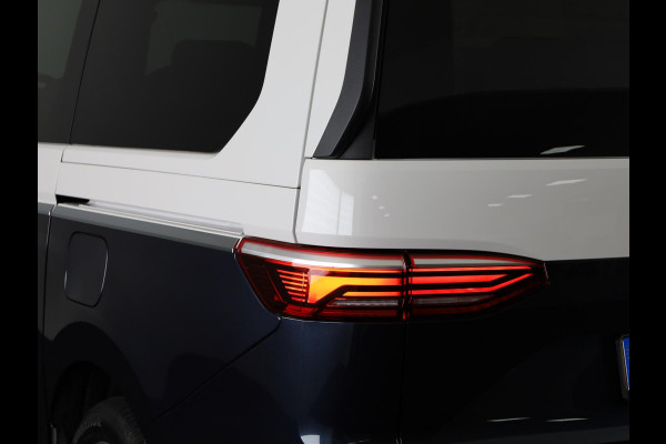 Volkswagen Multivan 1.5 eHybrid L2 Bulli Edition 4Motion 245 pk Automaat (DSG) | Verlengde garantie | Navigatie | Panoramadak | Parkeersensoren (Park assist) | Achteruitrijcamera | Matrix LED koplampen |