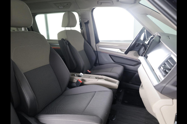Volkswagen Multivan 1.5 eHybrid L2 Bulli Edition 4Motion 245 pk Automaat (DSG) | Verlengde garantie | Navigatie | Panoramadak | Parkeersensoren (Park assist) | Achteruitrijcamera | Matrix LED koplampen |