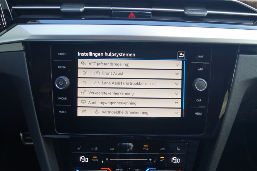 Volkswagen Arteon 1.4 TSI eHybrid Elegance Business Plus -PANO-LEER-
