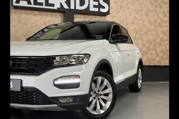 Volkswagen T-Roc 1.5 TSI Sportline Business | Sfeerverlichting | Camera | Carplay | Stoelverwarming