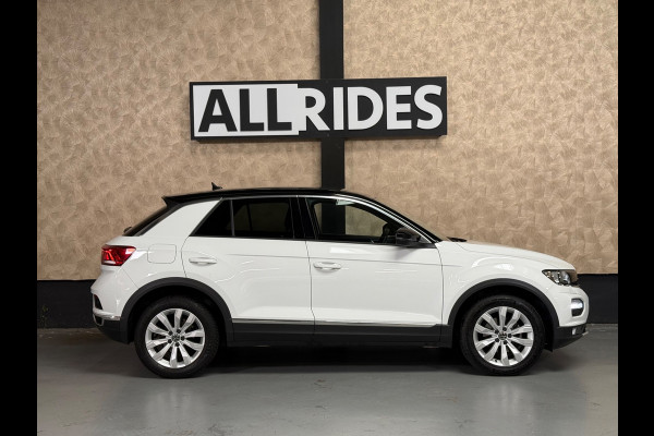 Volkswagen T-Roc 1.5 TSI Sportline Business | Sfeerverlichting | Camera | Carplay | Stoelverwarming