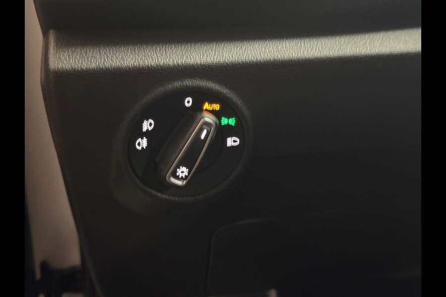 Volkswagen T-Roc 1.5 TSI Sportline Business | Sfeerverlichting | Camera | Carplay | Stoelverwarming
