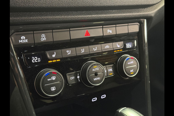 Volkswagen T-Roc 1.5 TSI Sportline Business | Sfeerverlichting | Camera | Carplay | Stoelverwarming