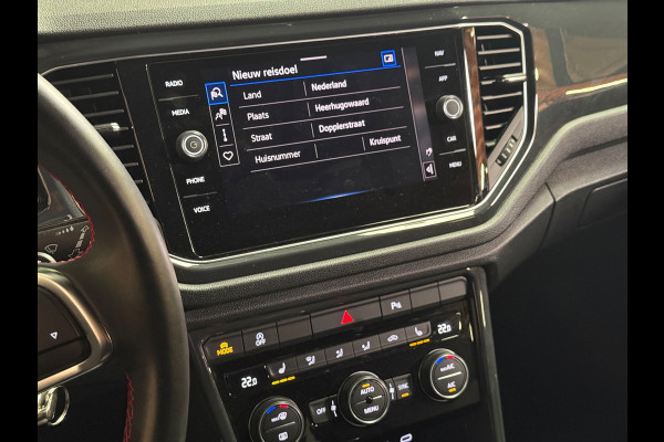 Volkswagen T-Roc 1.5 TSI Sportline Business | Sfeerverlichting | Camera | Carplay | Stoelverwarming