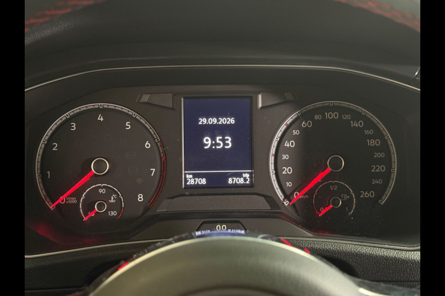 Volkswagen T-Roc 1.5 TSI Sportline Business | Sfeerverlichting | Camera | Carplay | Stoelverwarming