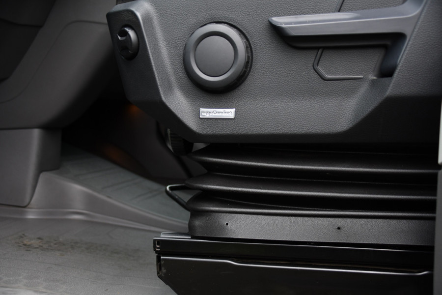 Volkswagen Crafter 35 2.0 TDI L3H3 Highline Cruise, Carplay, LED, Automaat, 177pk, Sensoren, Multimedia, Geveerde stoel, Uniek!