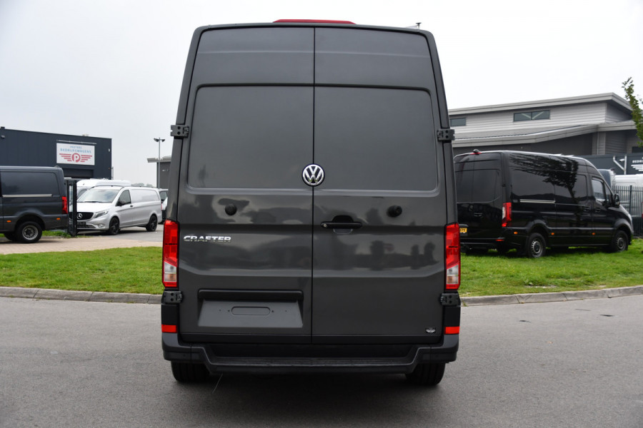Volkswagen Crafter 35 2.0 TDI L3H3 Highline Cruise, Carplay, LED, Automaat, 177pk, Sensoren, Multimedia, Geveerde stoel, Uniek!
