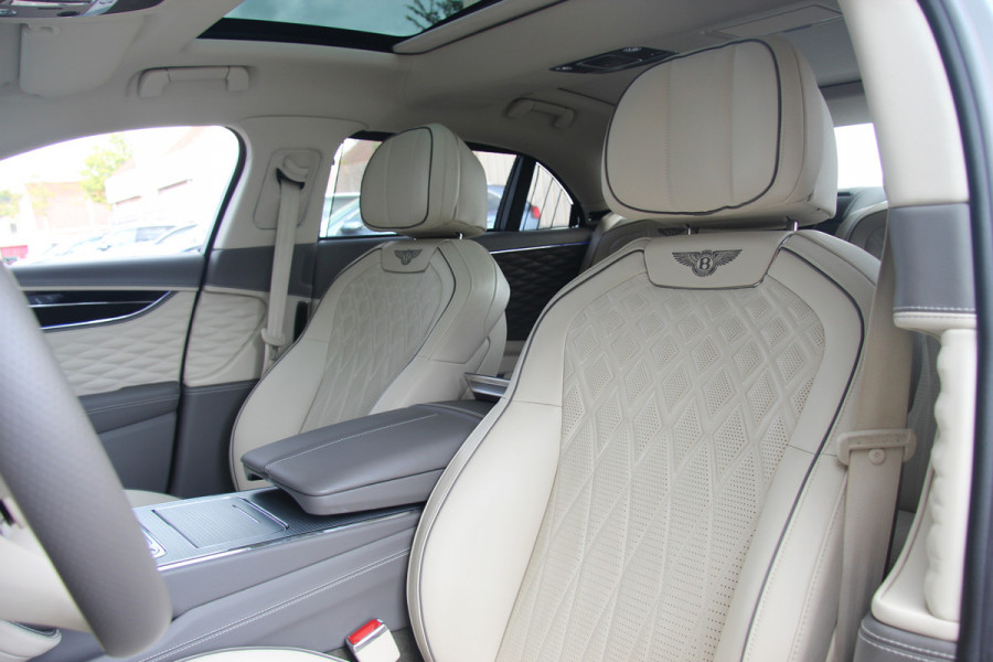 Bentley Flying Spur 2.9 V6 Hybrid | Blackline | Touring | Mulliner Driving Spec | B&O | Pano