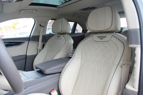 Bentley Flying Spur 2.9 V6 Hybrid | Blackline | Touring | Mulliner Driving Spec | B&O | Pano