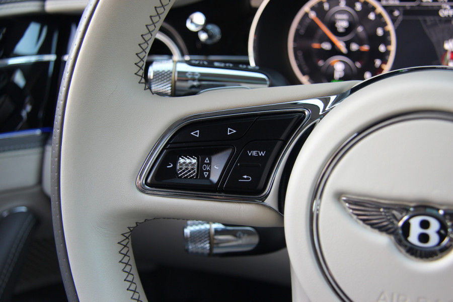Bentley Flying Spur 2.9 V6 Hybrid | Blackline | Touring | Mulliner Driving Spec | B&O | Pano