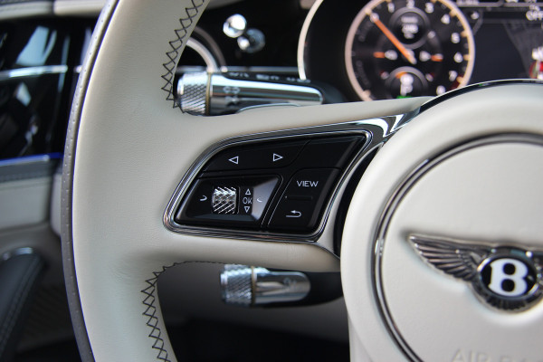 Bentley Flying Spur 2.9 V6 Hybrid | Blackline | Touring | Mulliner Driving Spec | B&O | Pano
