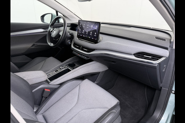Škoda ENYAQ iV 204PK 80 SOH 92% Camera 3-Zone Ecc Stoel+Stuurverwarming Elek.Achterklep Navi Apple Carplay Android Auto Keyless advanced Pdc Comfort+Klimaat Plus P-Assist Isofix Privacy Glas Lmv DAB Rijstrooksensor 1e Eigenaar Dealeronderhouden