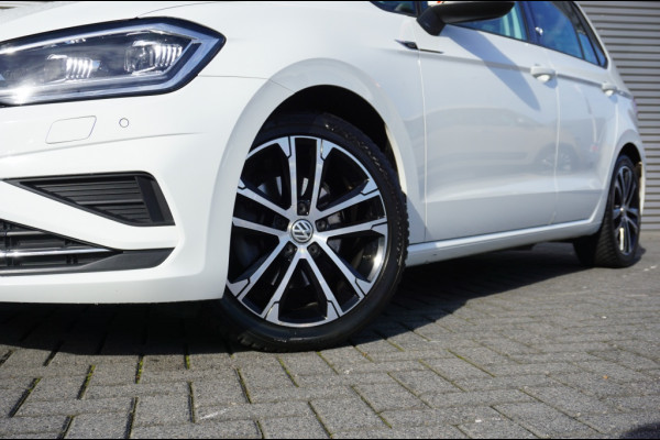 Volkswagen Golf Sportsvan 150PK Highline AUTOM. | TREKHAAK | WINTERPACK | CAMERA | NAVI