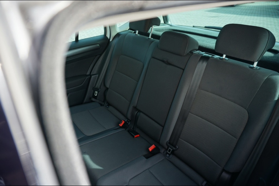 Volkswagen Golf Sportsvan 150PK Highline AUTOM. | TREKHAAK | WINTERPACK | CAMERA | NAVI