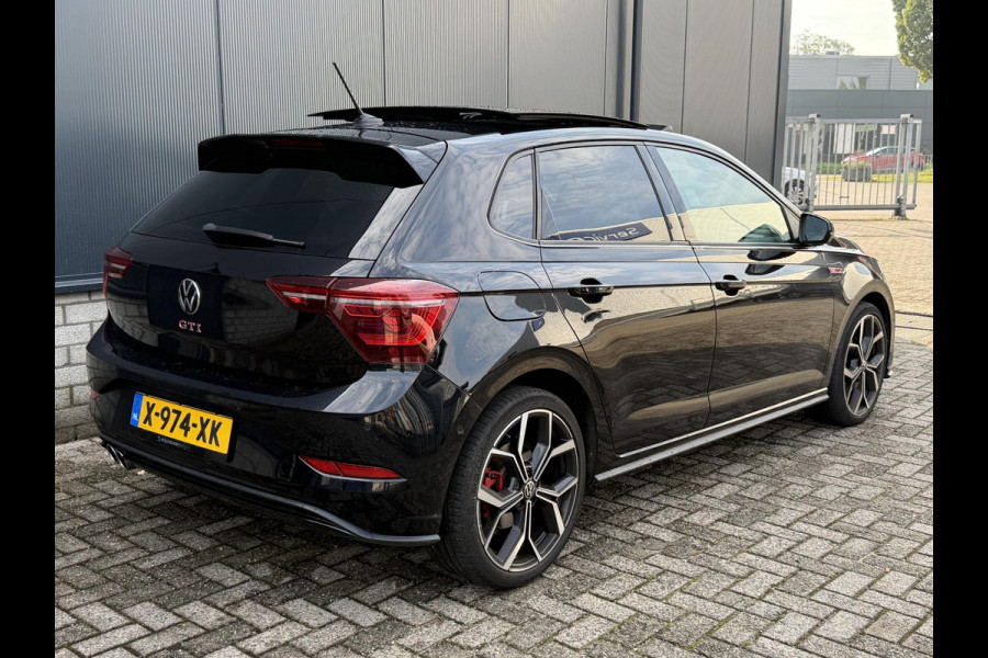 Volkswagen Polo 2.0 TSI GTI 18"/Panoramadak/Dodehoek/Stoelverwarming/Digital Cockpit Pro/Adaptieve cruise/IQ Light/Keyless/PDC v+a/Apple Carplay & Android Auto