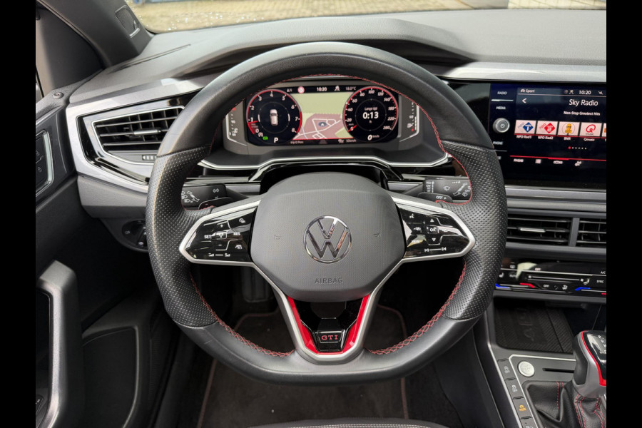 Volkswagen Polo 2.0 TSI GTI 18"/Panoramadak/Dodehoek/Stoelverwarming/Digital Cockpit Pro/Adaptieve cruise/IQ Light/Keyless/PDC v+a/Apple Carplay & Android Auto