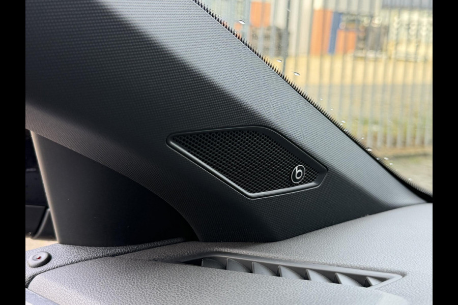 Volkswagen Polo 2.0 TSI GTI 18"/Panoramadak/Dodehoek/Stoelverwarming/Digital Cockpit Pro/Adaptieve cruise/IQ Light/Keyless/PDC v+a/Apple Carplay & Android Auto