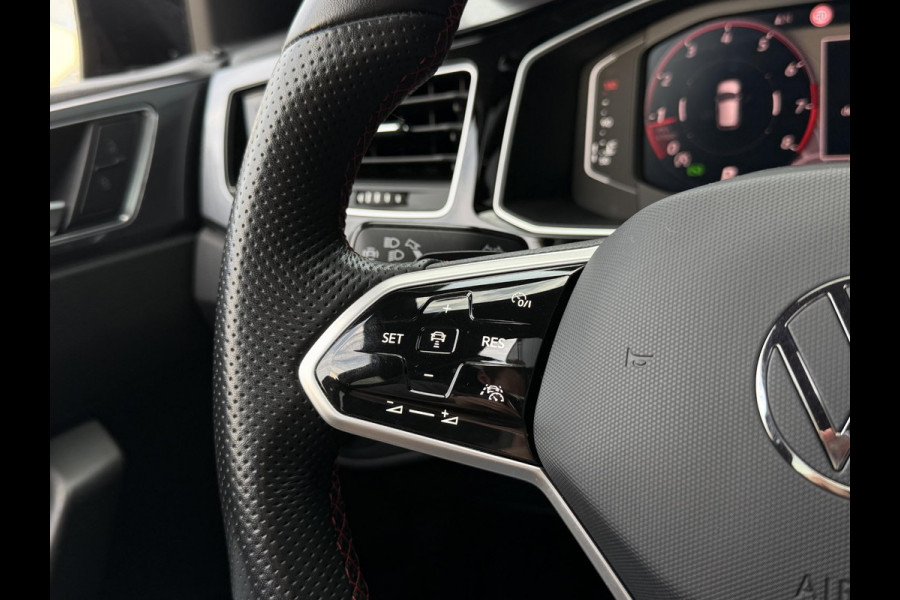 Volkswagen Polo 2.0 TSI GTI 18"/Panoramadak/Dodehoek/Stoelverwarming/Digital Cockpit Pro/Adaptieve cruise/IQ Light/Keyless/PDC v+a/Apple Carplay & Android Auto