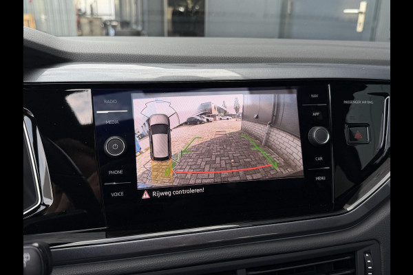 Volkswagen Polo 2.0 TSI GTI 18"/Panoramadak/Dodehoek/Stoelverwarming/Digital Cockpit Pro/Adaptieve cruise/IQ Light/Keyless/PDC v+a/Apple Carplay & Android Auto