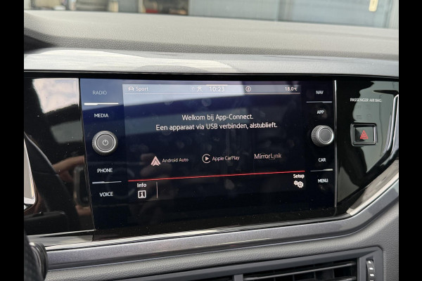 Volkswagen Polo 2.0 TSI GTI 18"/Panoramadak/Dodehoek/Stoelverwarming/Digital Cockpit Pro/Adaptieve cruise/IQ Light/Keyless/PDC v+a/Apple Carplay & Android Auto