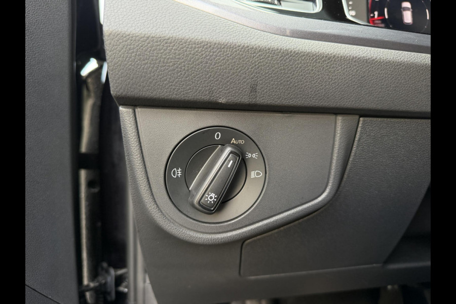 Volkswagen Polo 2.0 TSI GTI 18"/Panoramadak/Dodehoek/Stoelverwarming/Digital Cockpit Pro/Adaptieve cruise/IQ Light/Keyless/PDC v+a/Apple Carplay & Android Auto